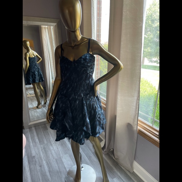 BCBGMaxAzria Dresses & Skirts - BCBG Maxazria Dress size 4